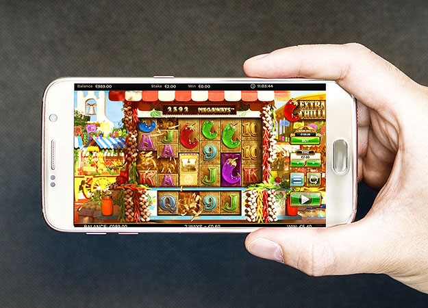 Stacked Zeus symbols on 2nd reel create big win on Zeus 1000 slot online