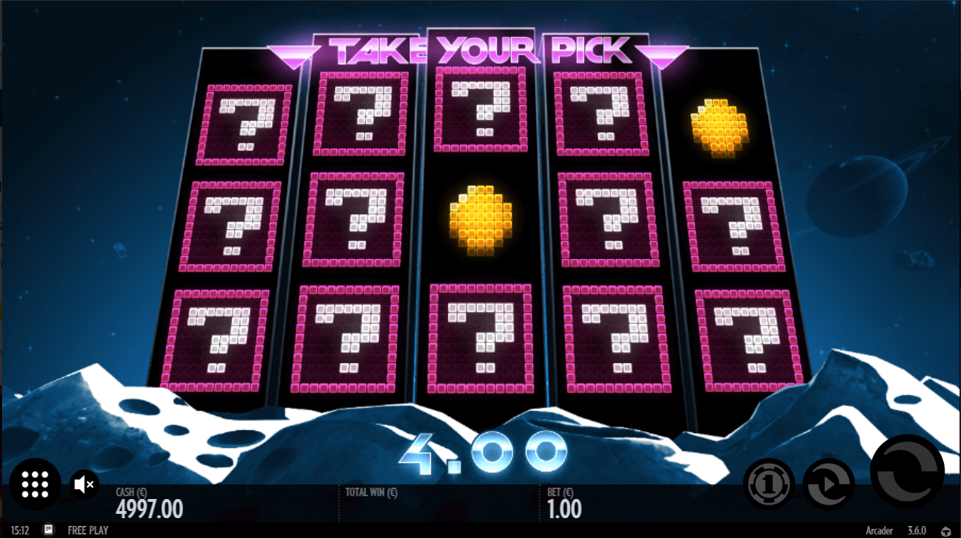Stacked Zeus symbols on 2nd reel create big win on Zeus 1000 slot online